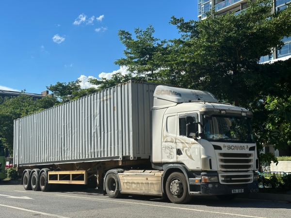 中港车辆展示